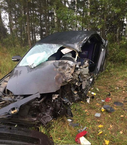 Под ивановом. Авария в Лежневском районе Ивановской области. Ивановский район аварии Тойота. Шилыково Ивановская область происшествия. ДТП Лежнево Иваново в фуру.